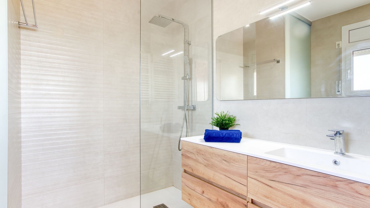 Photo of Bathroom in El Mas Isaac