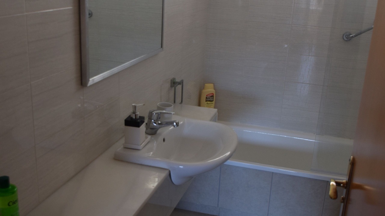 Photo of Bathroom in Retamar