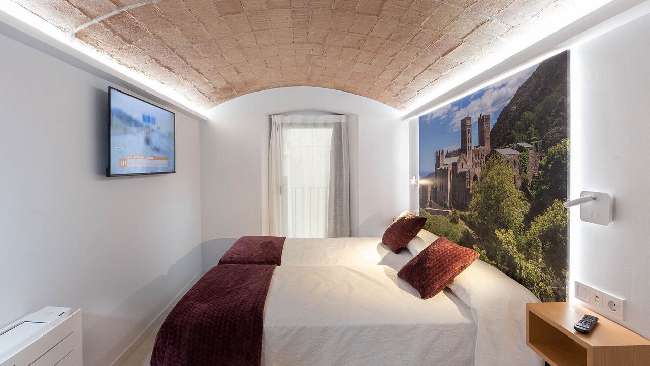 Photo of Bedroom in Figueres