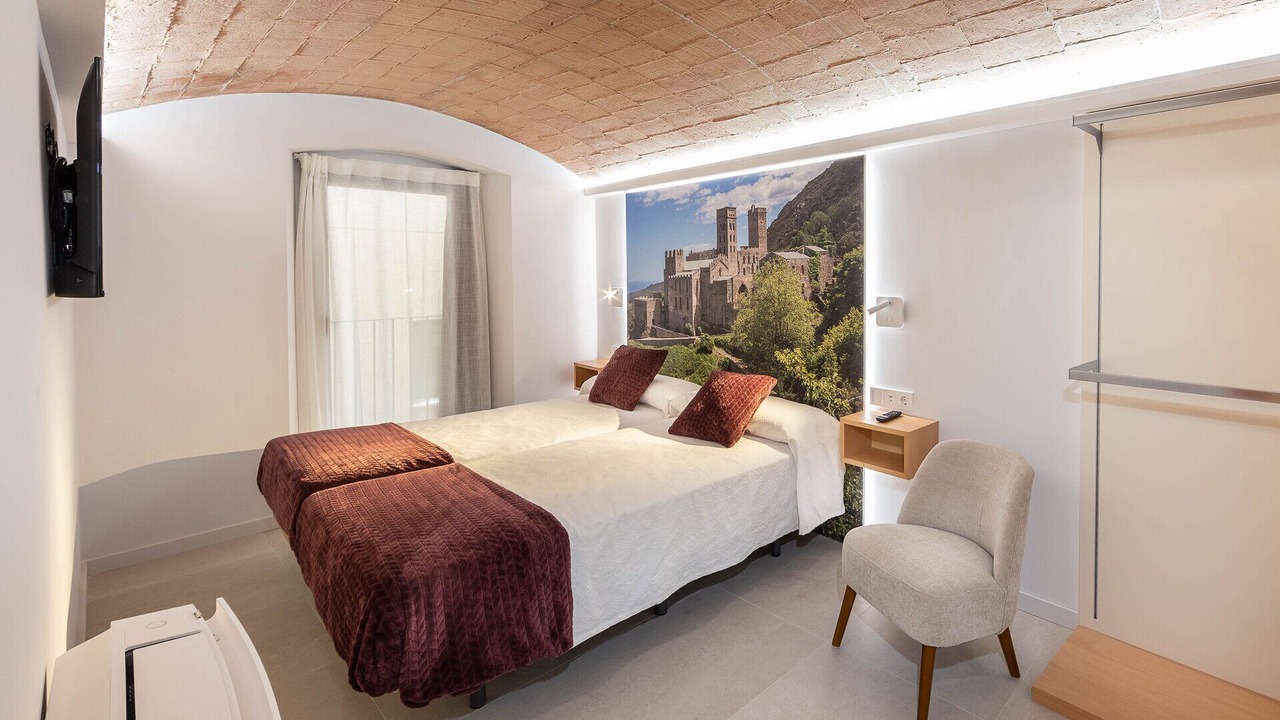 Photo of Bedroom in Figueres