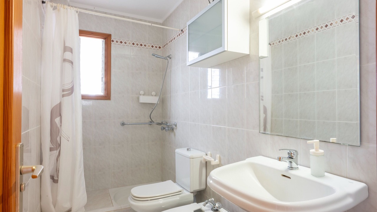Photo of Bathroom in Abades