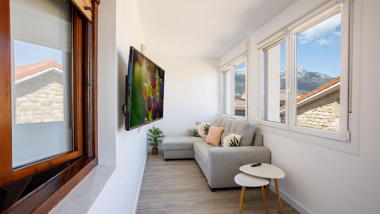 Photo of Livingroom in Leza