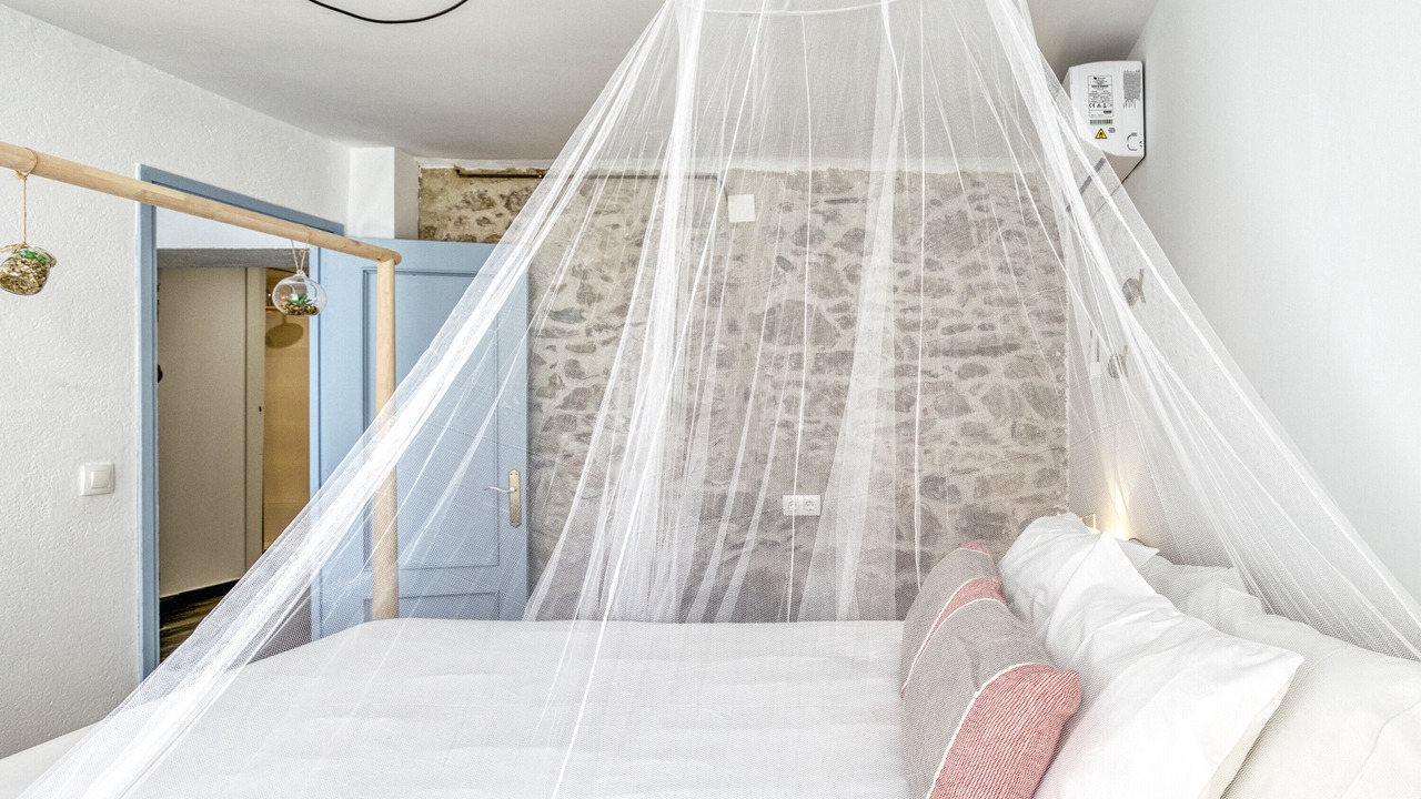 Photo of Bedroom in Llanca