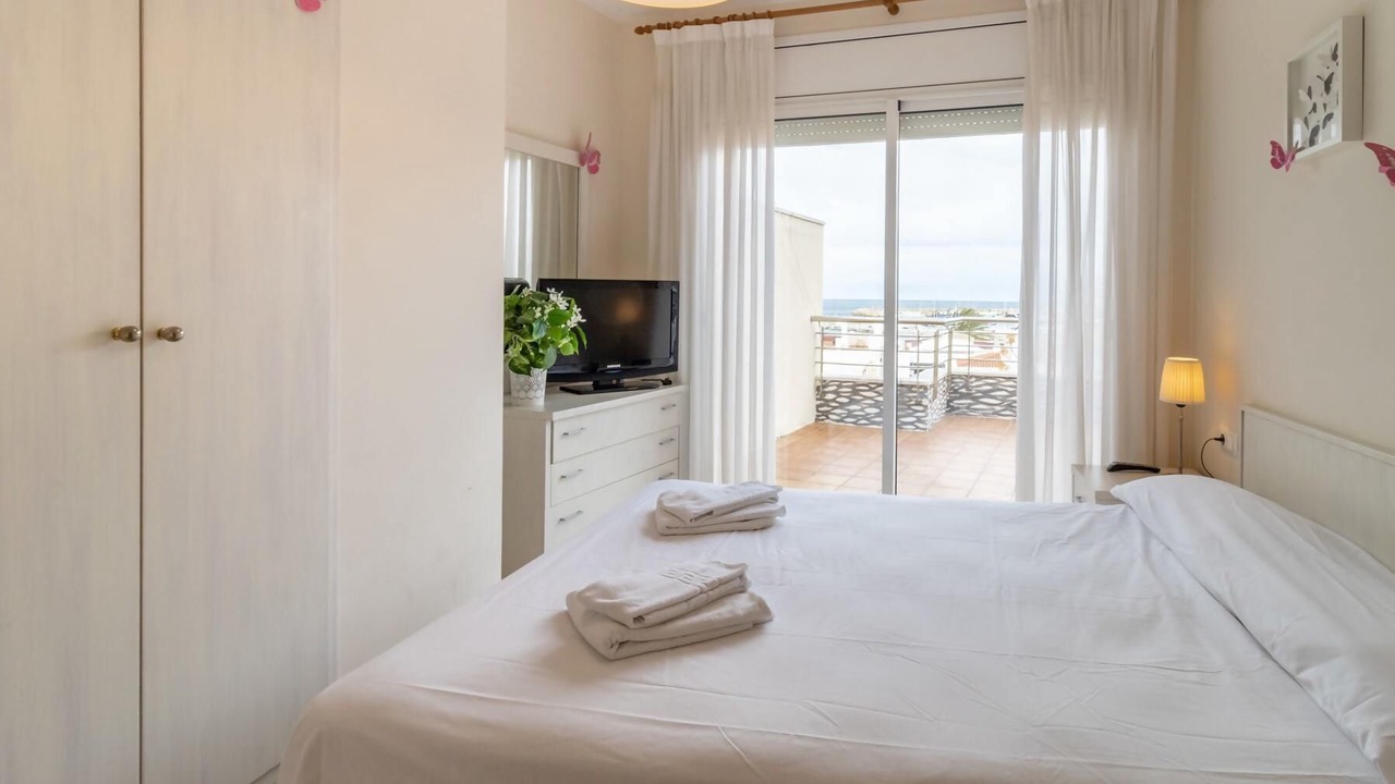 Photo of Bedroom in Llanca
