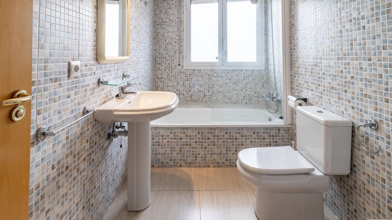 Photo of Bathroom in Llanca