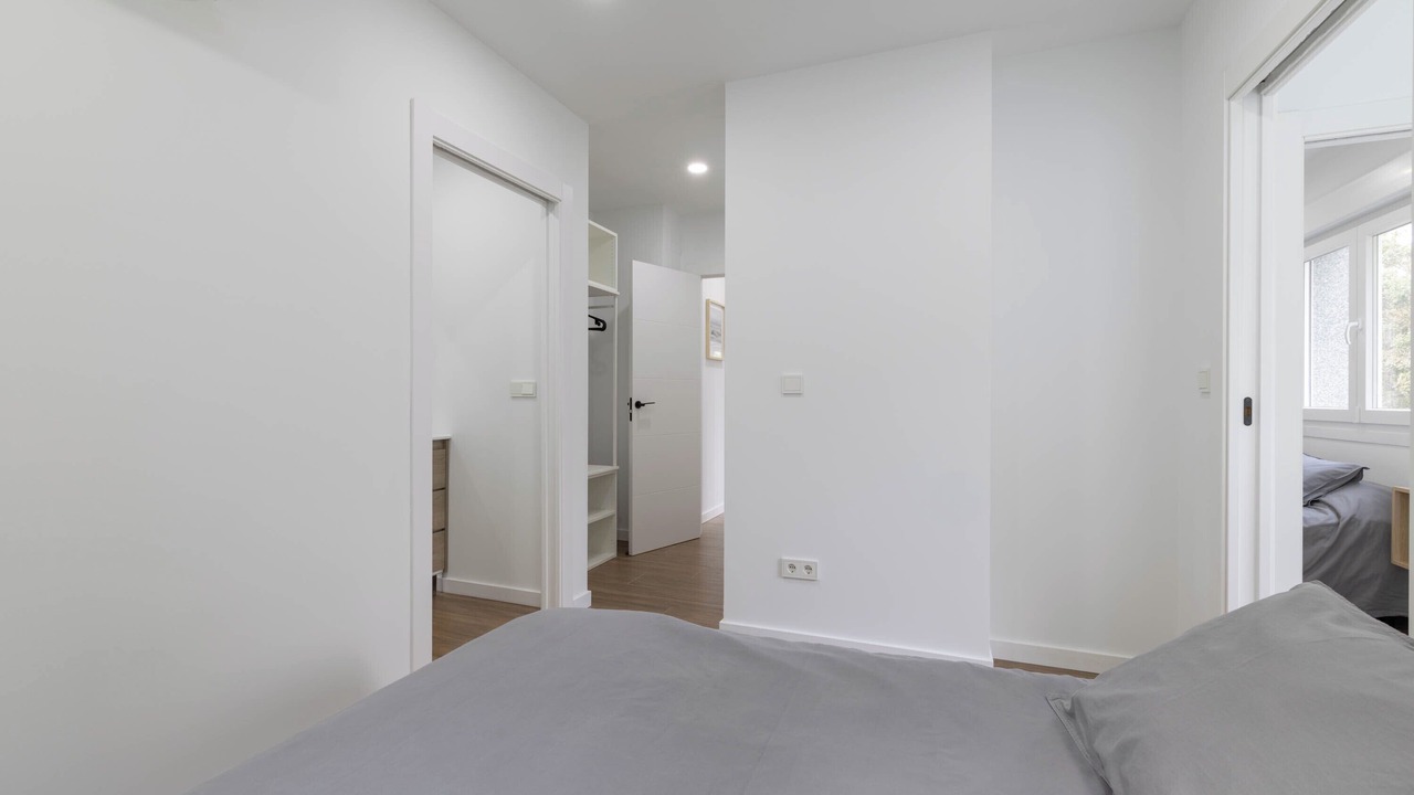 Photo of Bedroom in Rates