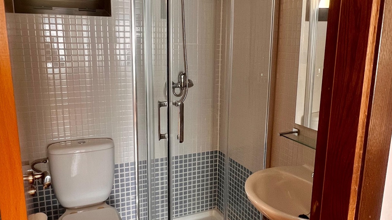 Photo of Bathroom in Los Geraeos