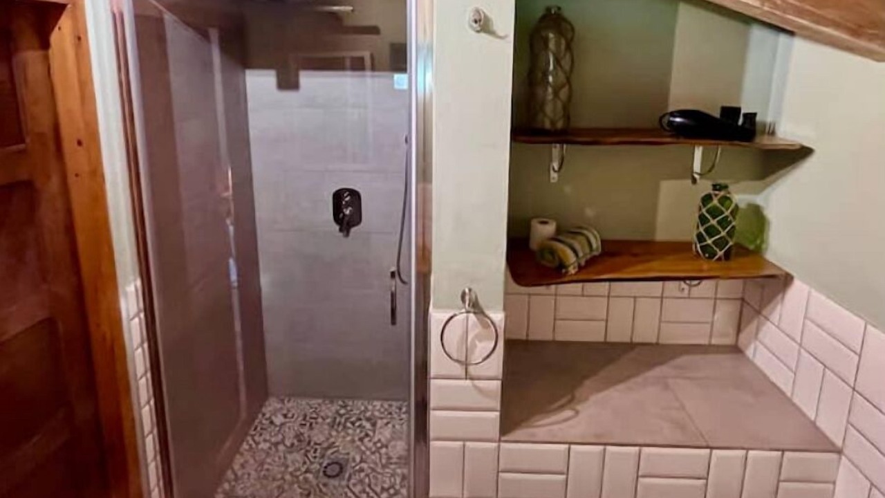 Photo of Bathroom in Peruyes