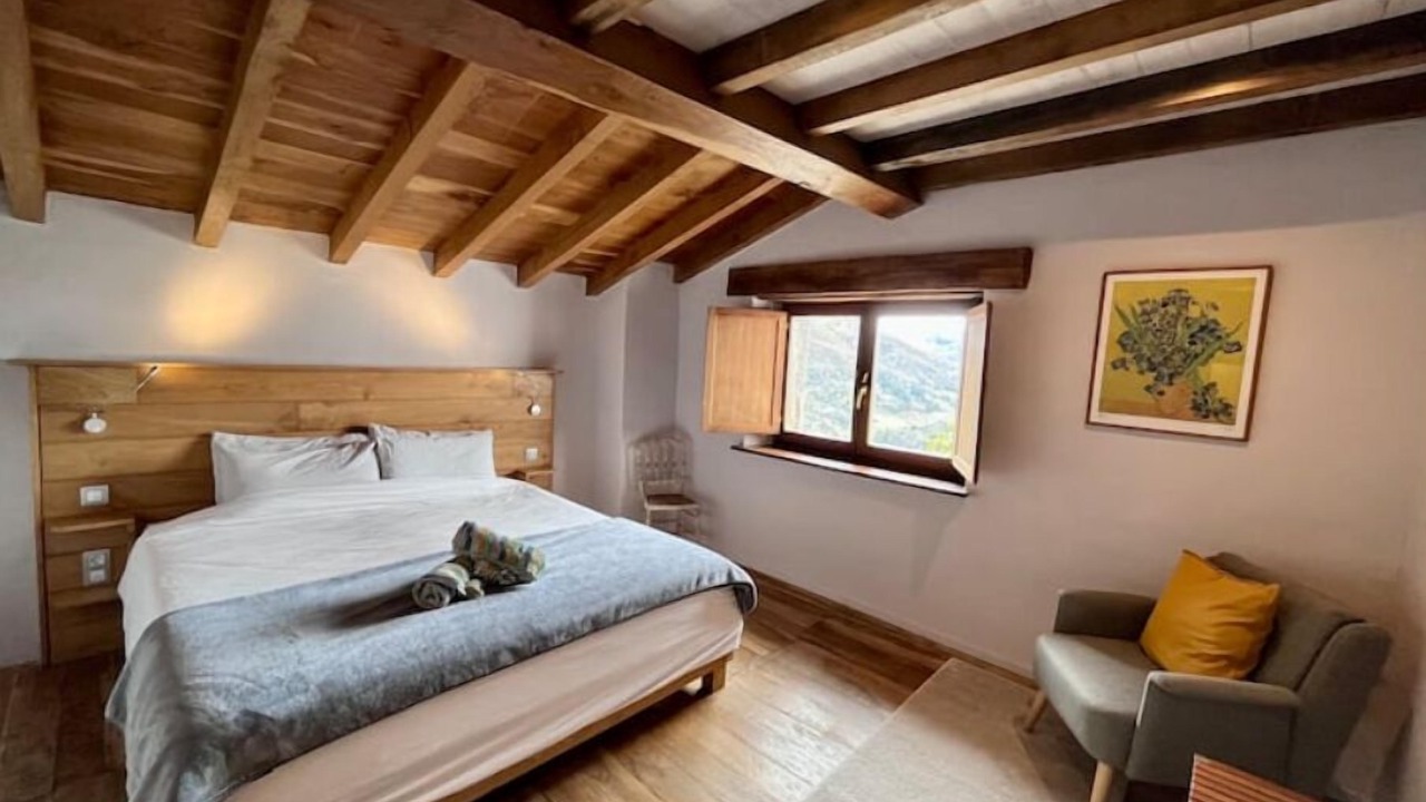 Photo of Bedroom in Peruyes