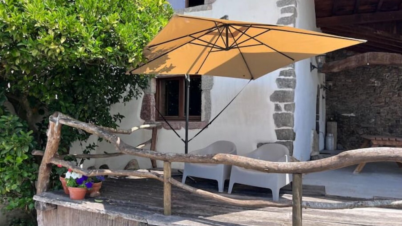 Photo of Patio Balcony in Peruyes