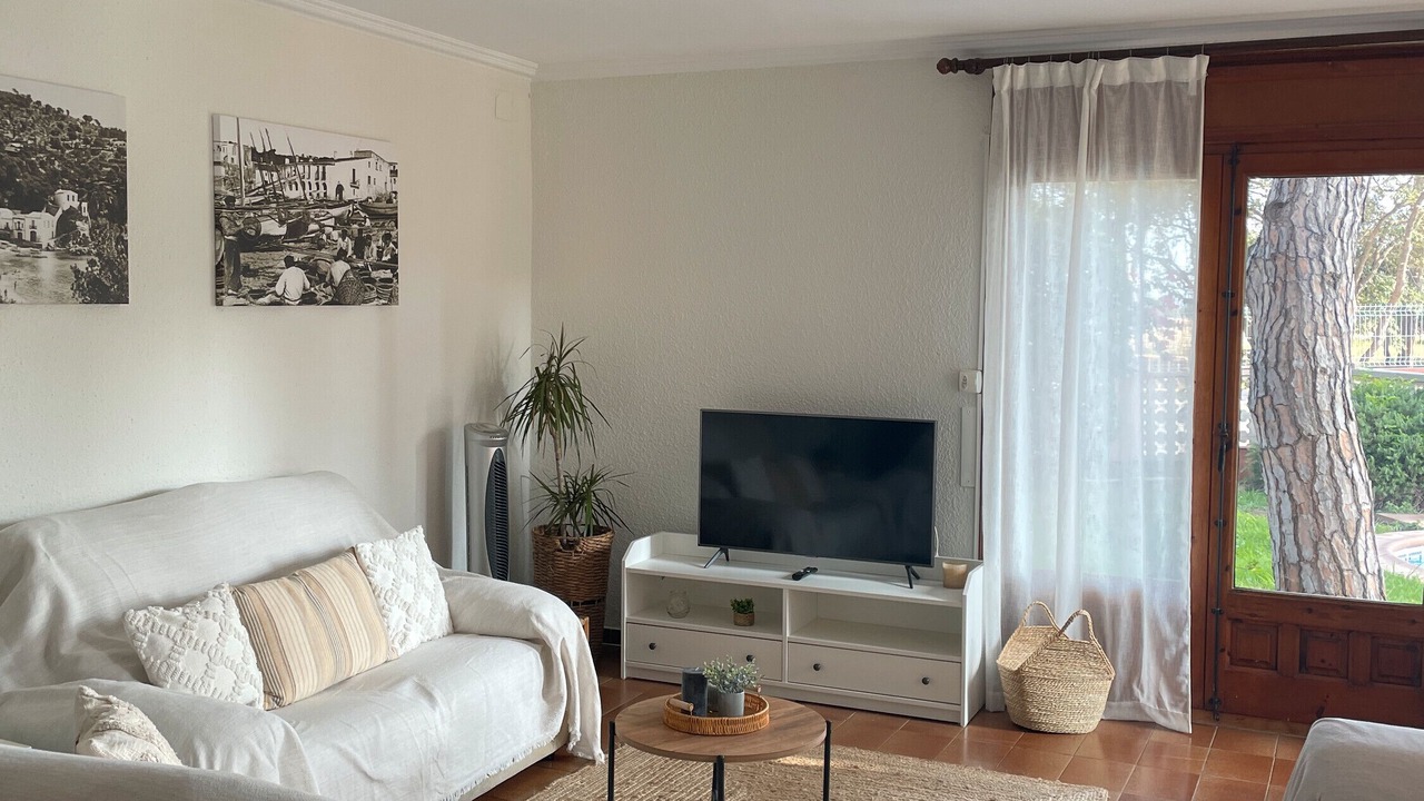 Photo of Livingroom in Mont-Ras