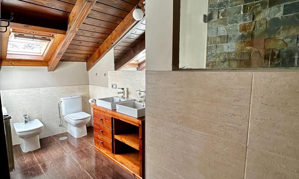 Photo of Bathroom in Penamellera Alta