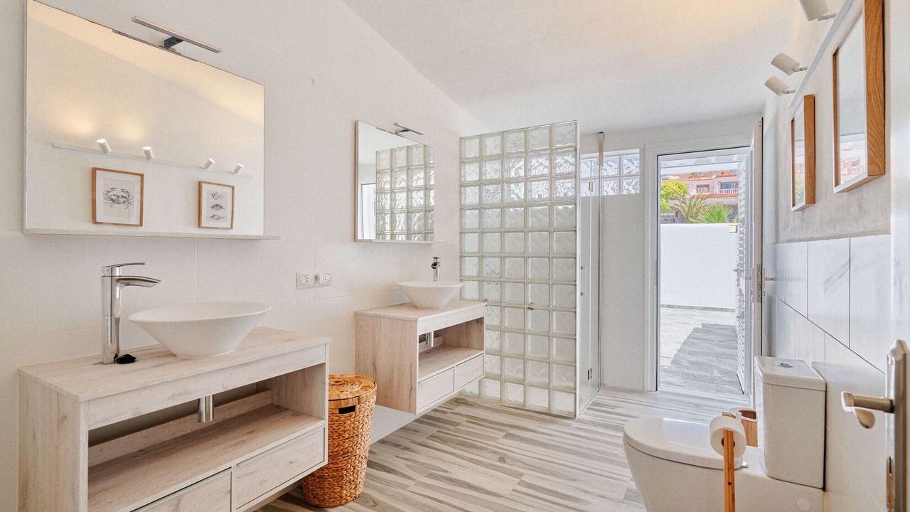 Photo of Bathroom in San Miguel de Abona