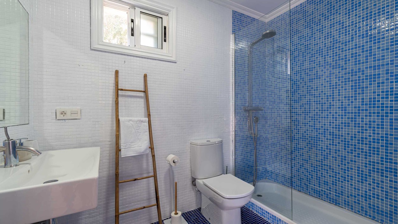 Photo of Bathroom in Saians