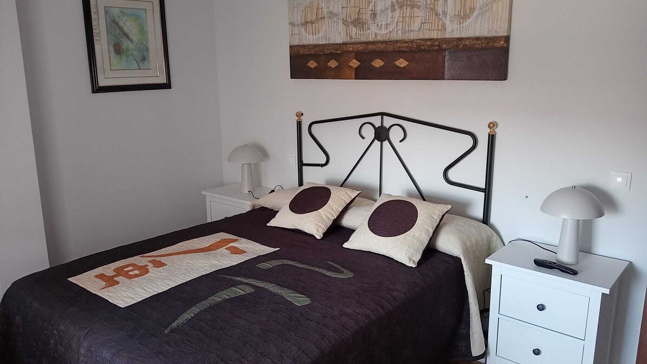 Photo of Bedroom in Haro