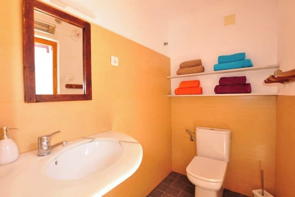 Photo of Bathroom in Rodalquilar