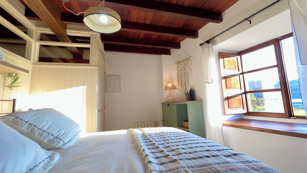 Photo of Bedroom in Esteiro
