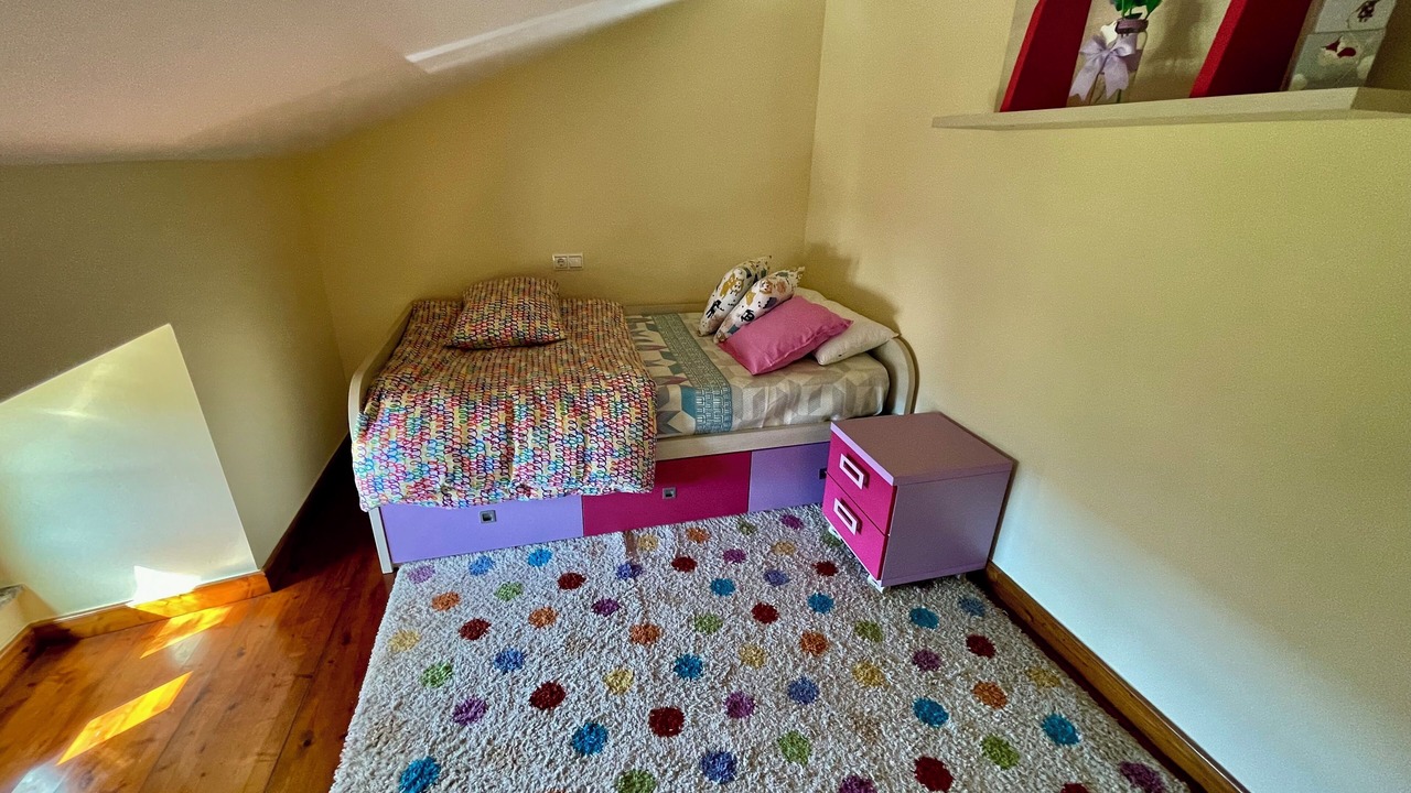 Photo of Bedroom in Outes
