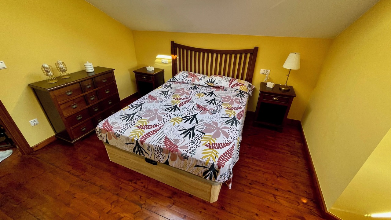 Photo of Bedroom in Outes