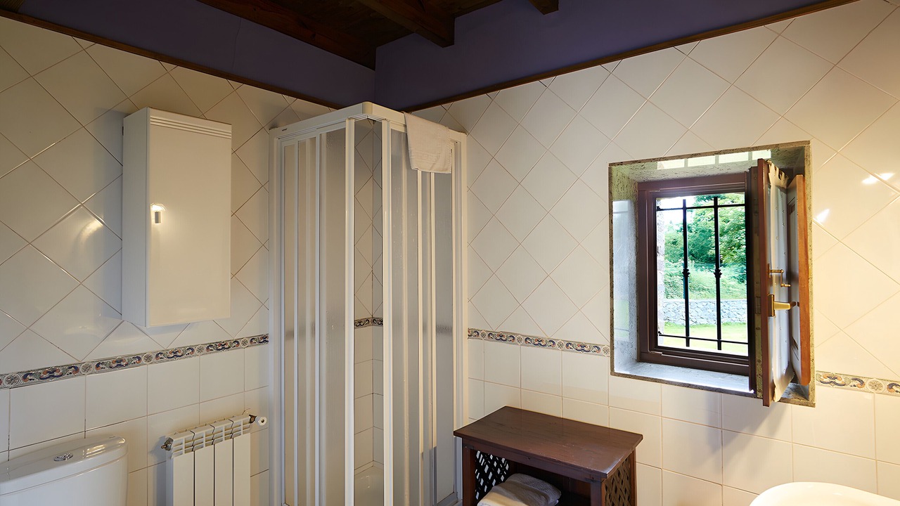 Photo of Bathroom in Llamigo