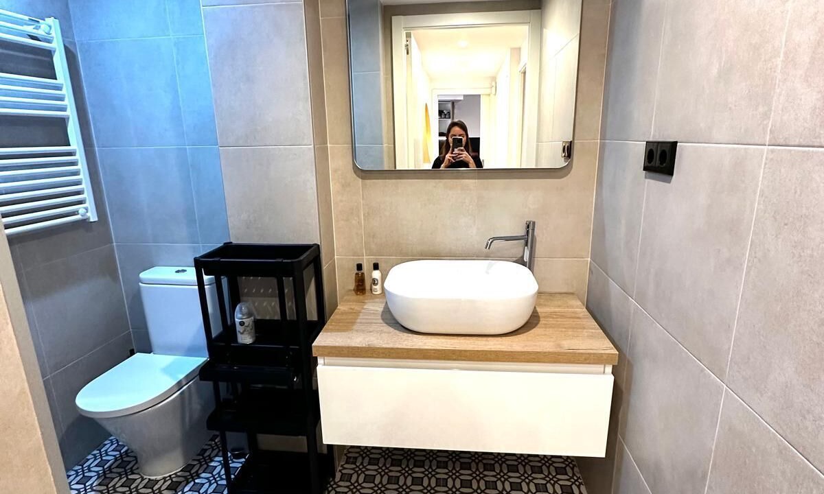 Photo of Bathroom in Vic