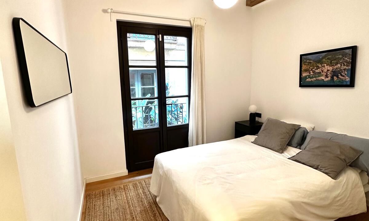 Photo of Bedroom in Vic