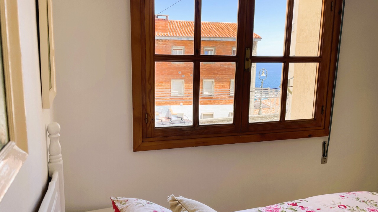 Photo of Bedroom in Lastres