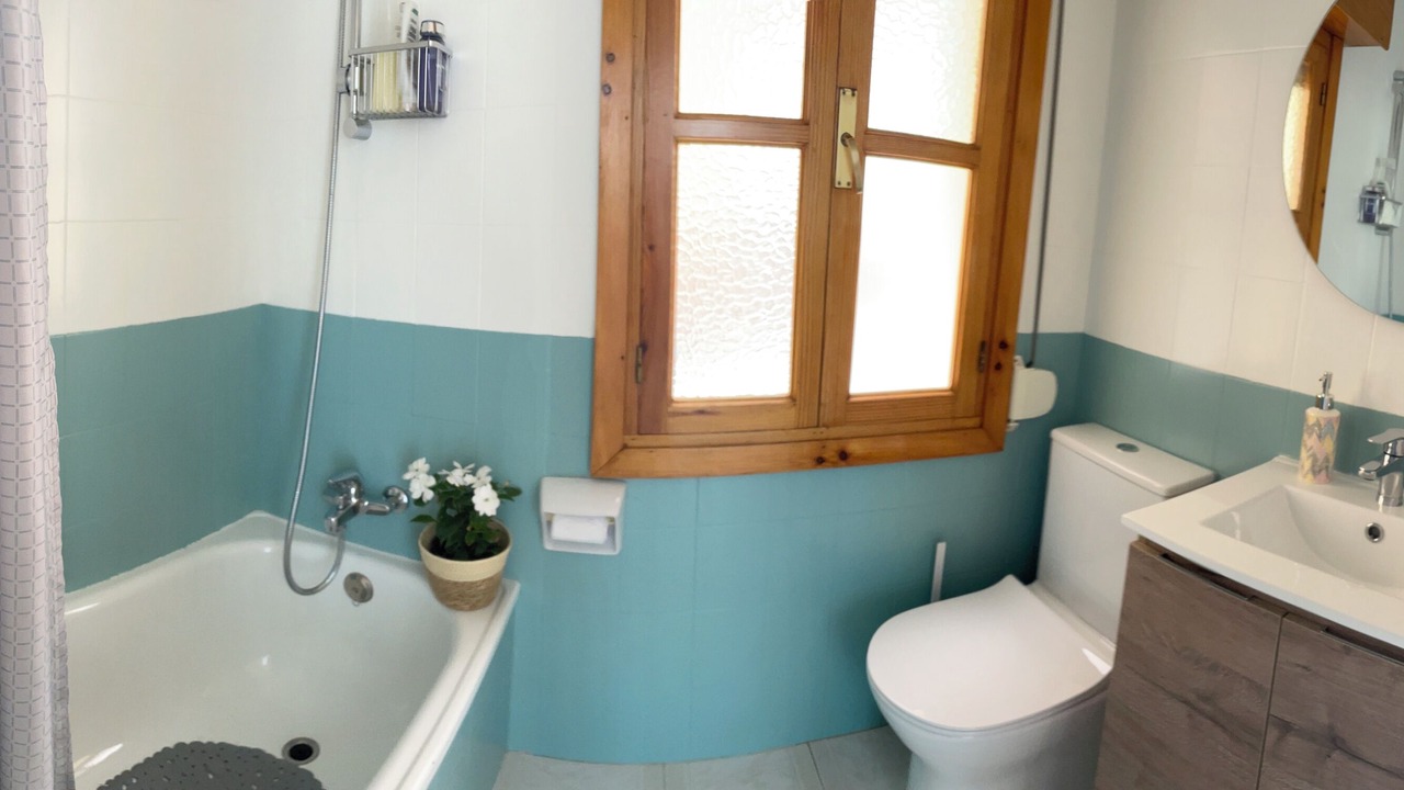 Photo of Bathroom in Lastres