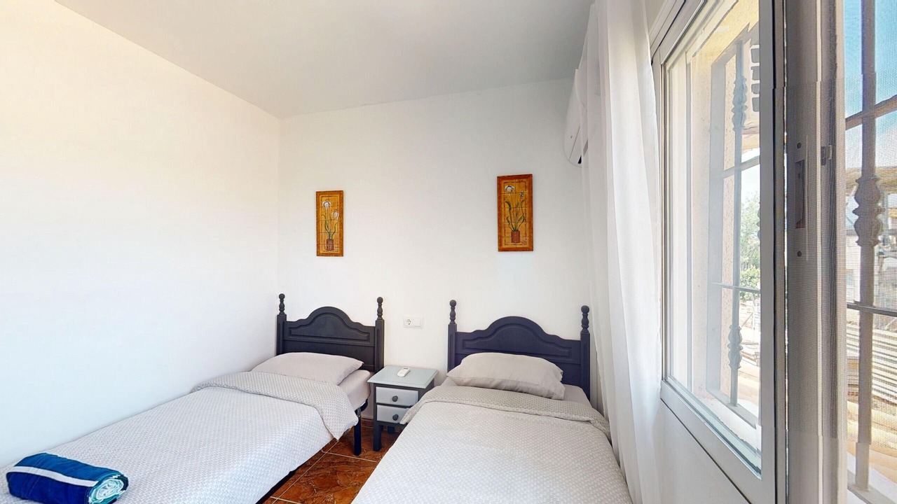 Photo of Bedroom in Los Nietos