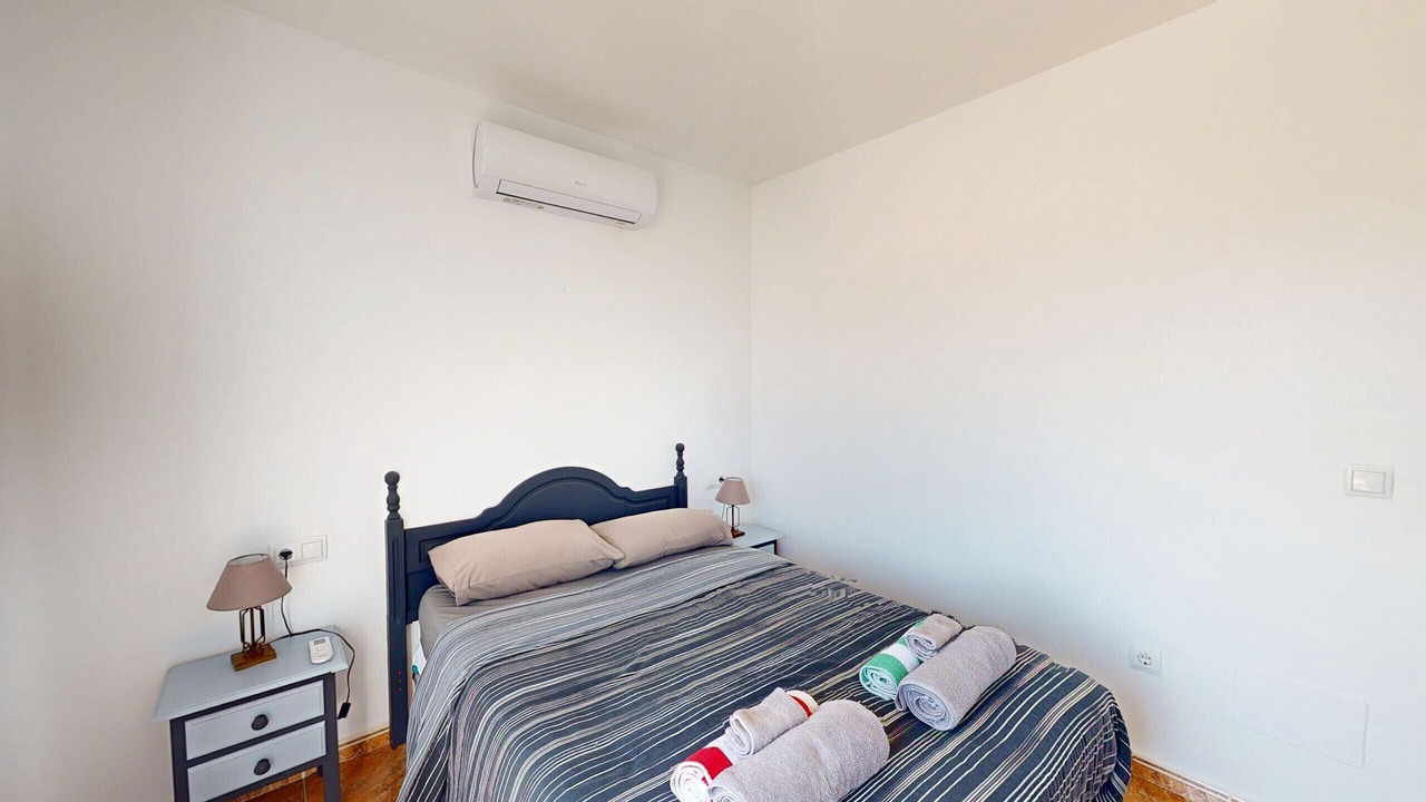 Photo of Bedroom in Los Nietos