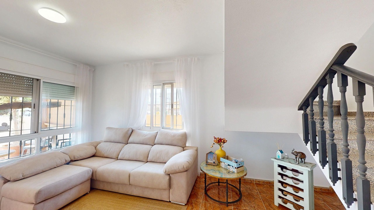 Photo of Livingroom in Los Nietos