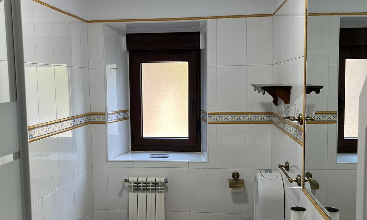 Photo of Bathroom in Roiz