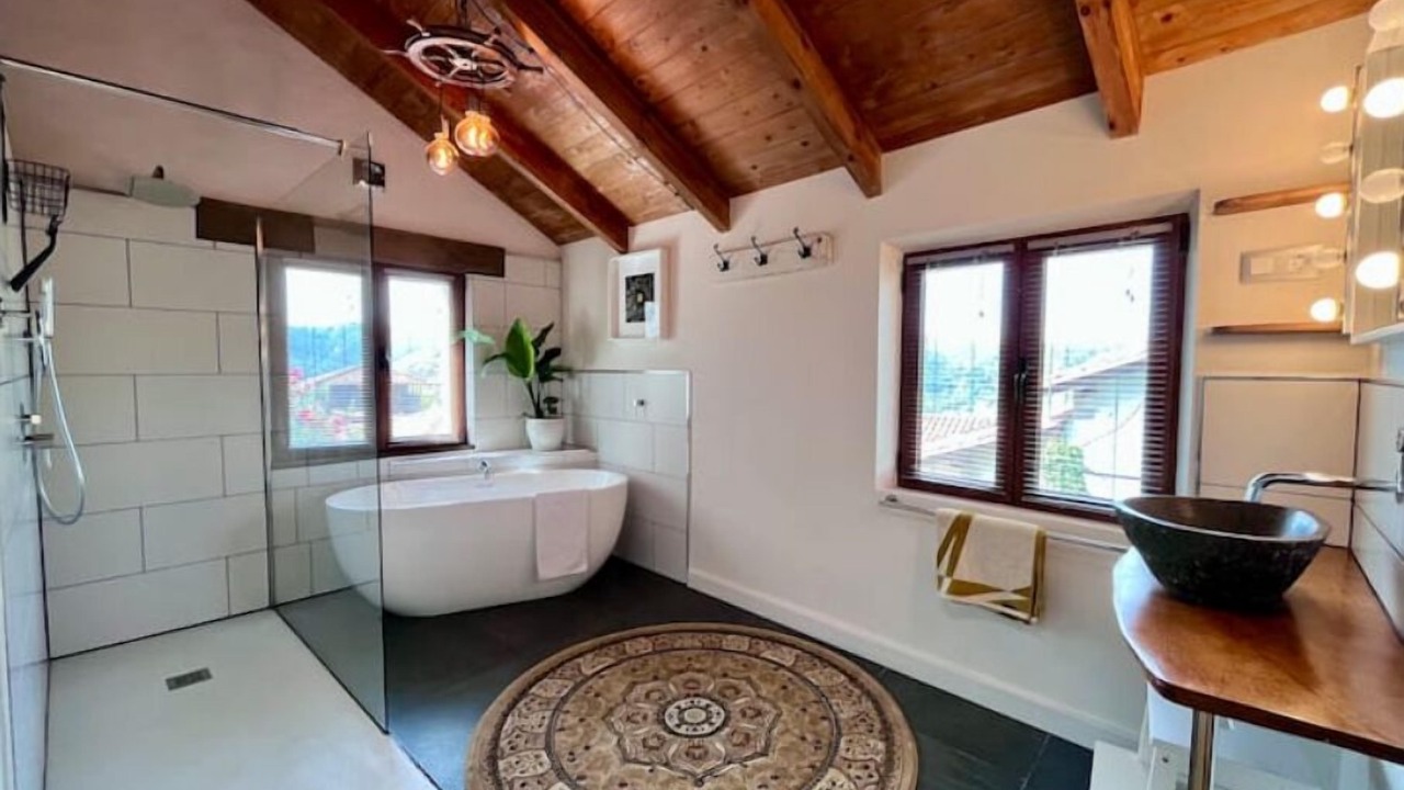 Photo of Bathroom in Santianes de Ola