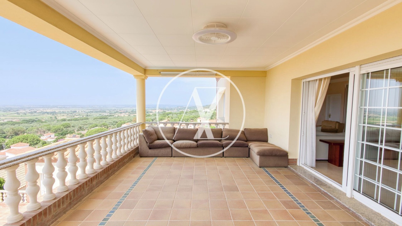 Photo of Outdoor in Palau-Saverdera