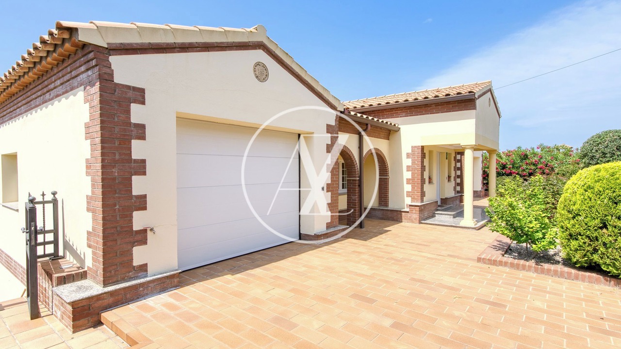 Photo of Outdoor in Palau-Saverdera