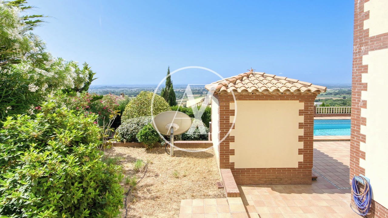 Photo of Outdoor in Palau-Saverdera