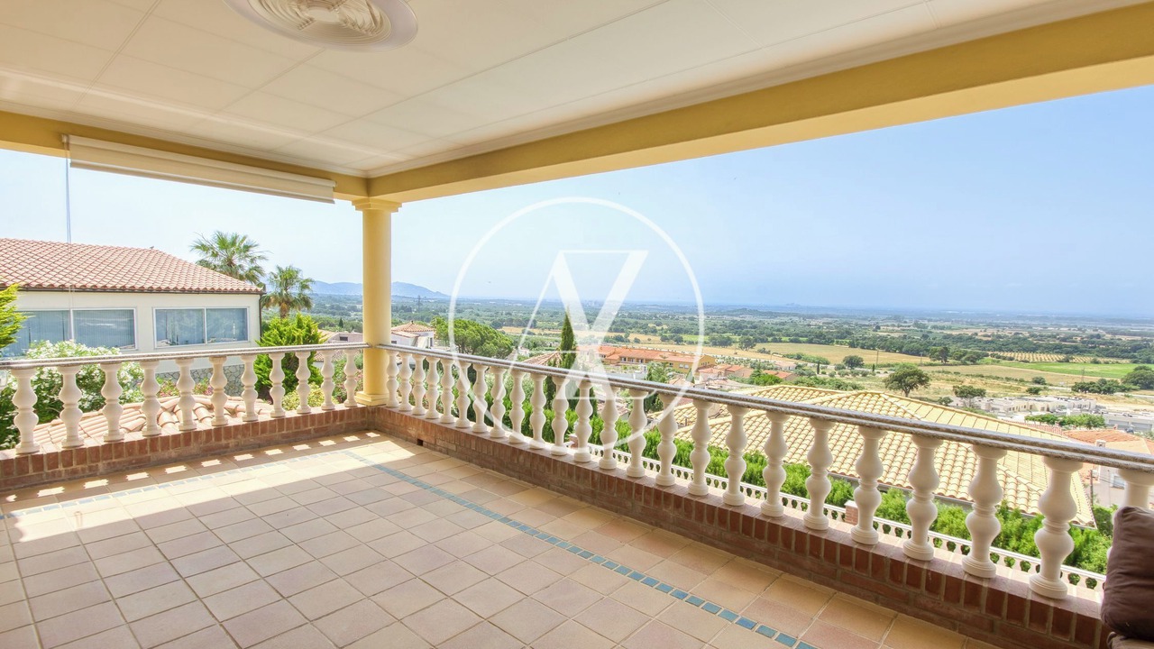 Photo of Patio Balcony in Palau-Saverdera