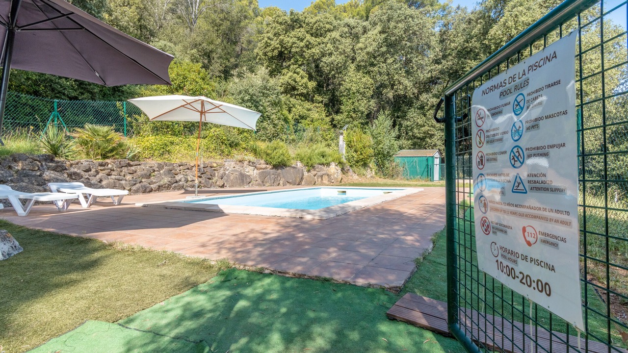 Photo of Outdoor in Camos