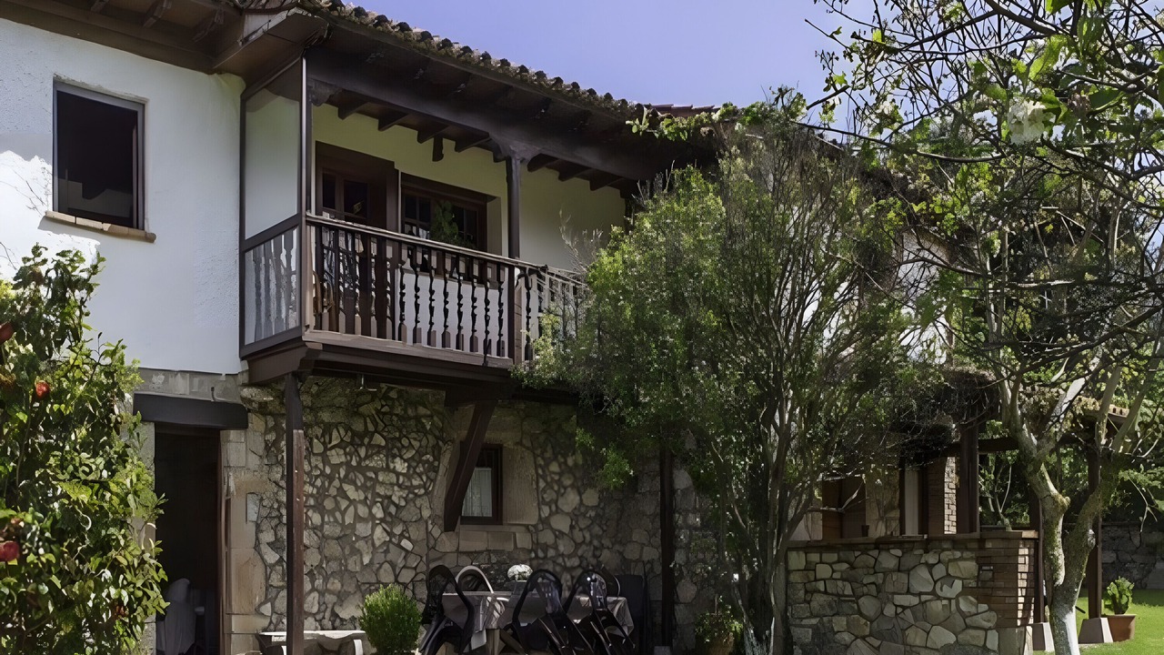 Photo of Outdoor in Andrin