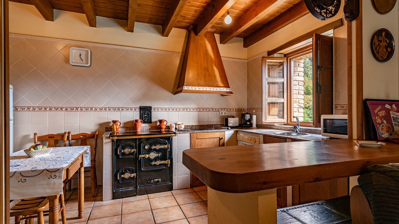 Photo of Kitchen in Penamellera Baja