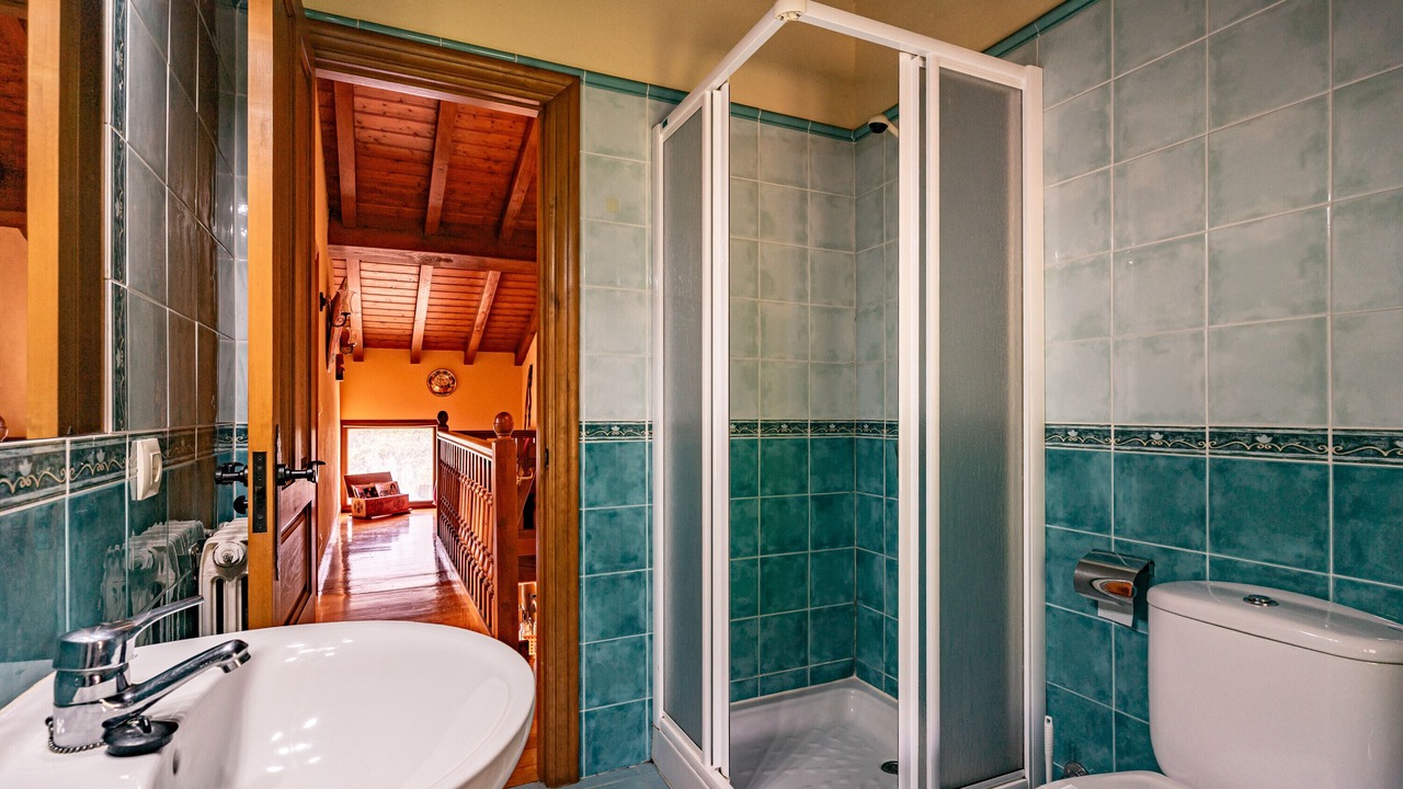Photo of Bathroom in Penamellera Baja