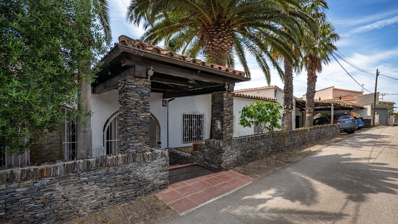 Photo of Outdoor in El Mas Fumats