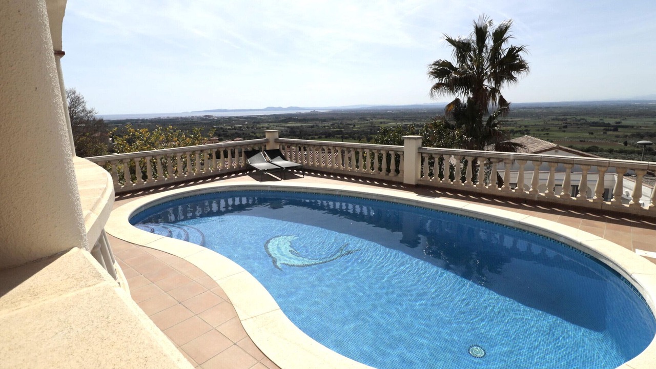 Photo of Outdoor in El Mas Isaac