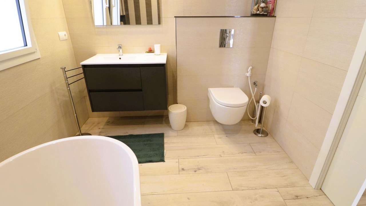 Photo of Bathroom in El Mas Isaac
