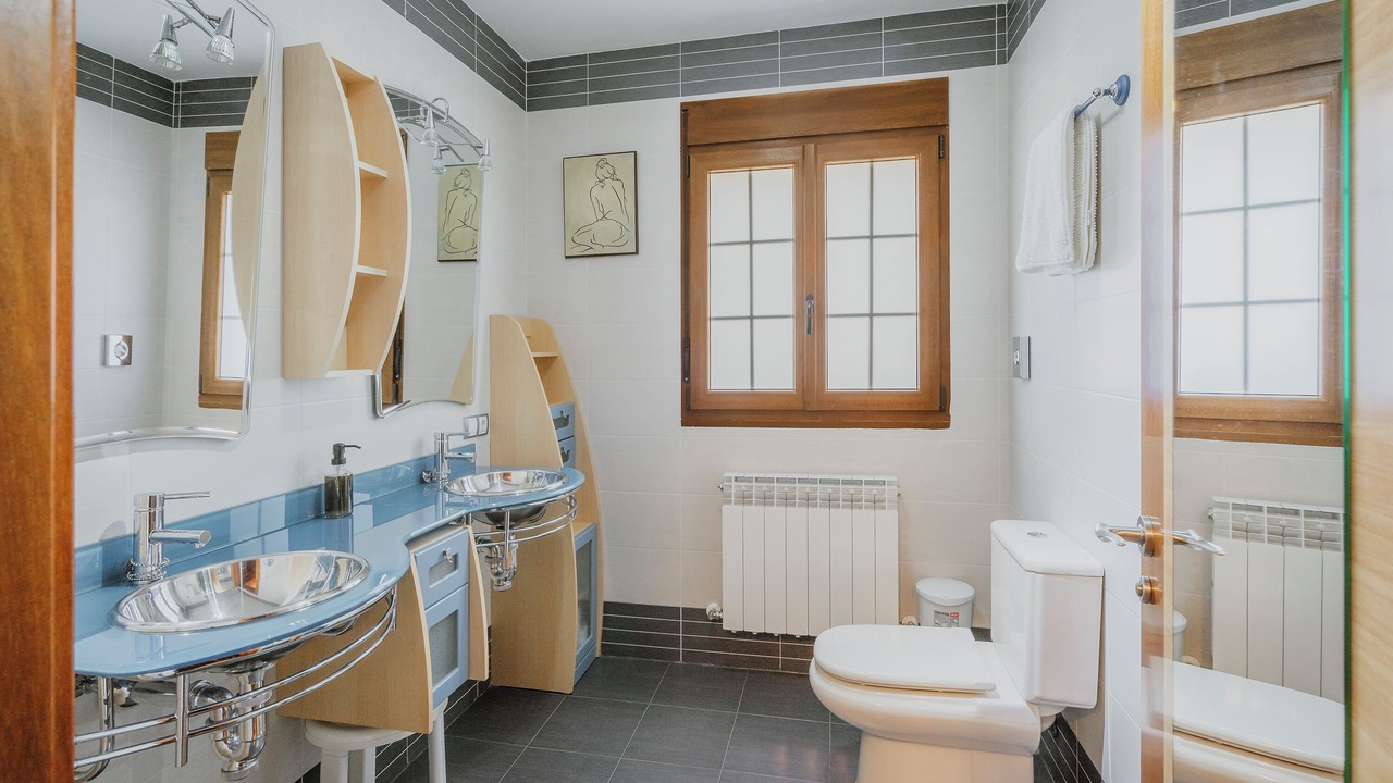 Photo of Bathroom in Palacios de la Sierra