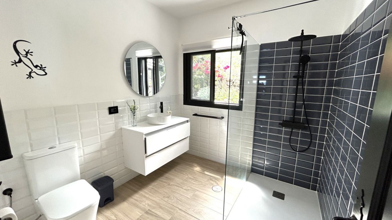 Photo of Bathroom in Frontera