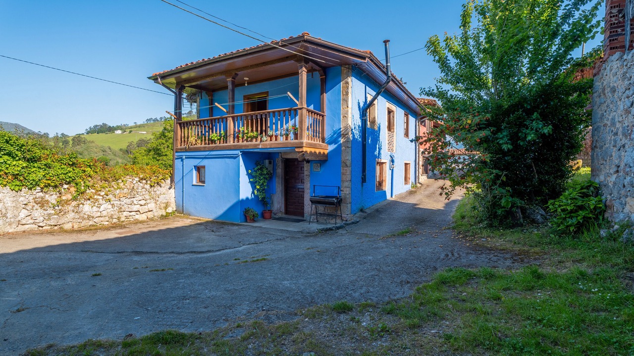 Photo of Outdoor in Labra