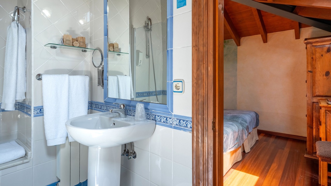 Photo of Bathroom in Santianes de Ola