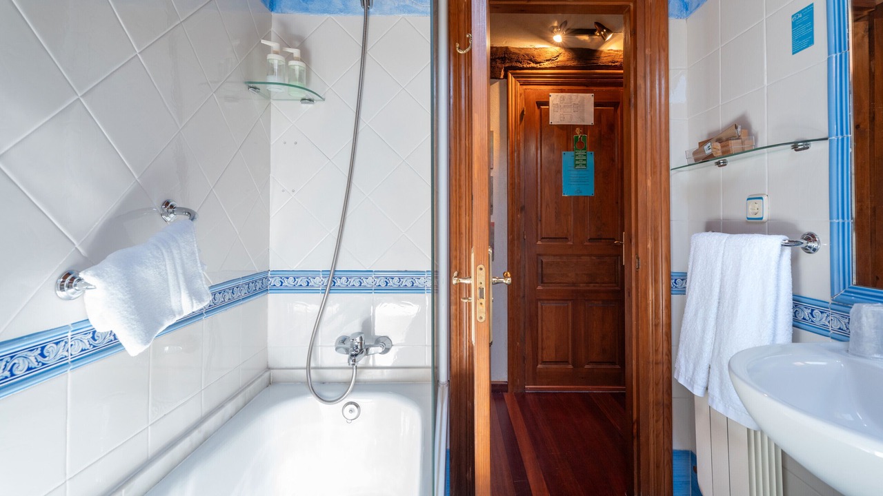 Photo of Bathroom in Santianes de Ola