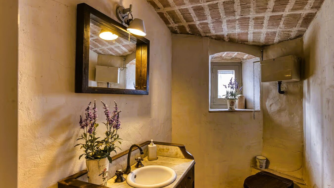 Photo of Bathroom in Riumors
